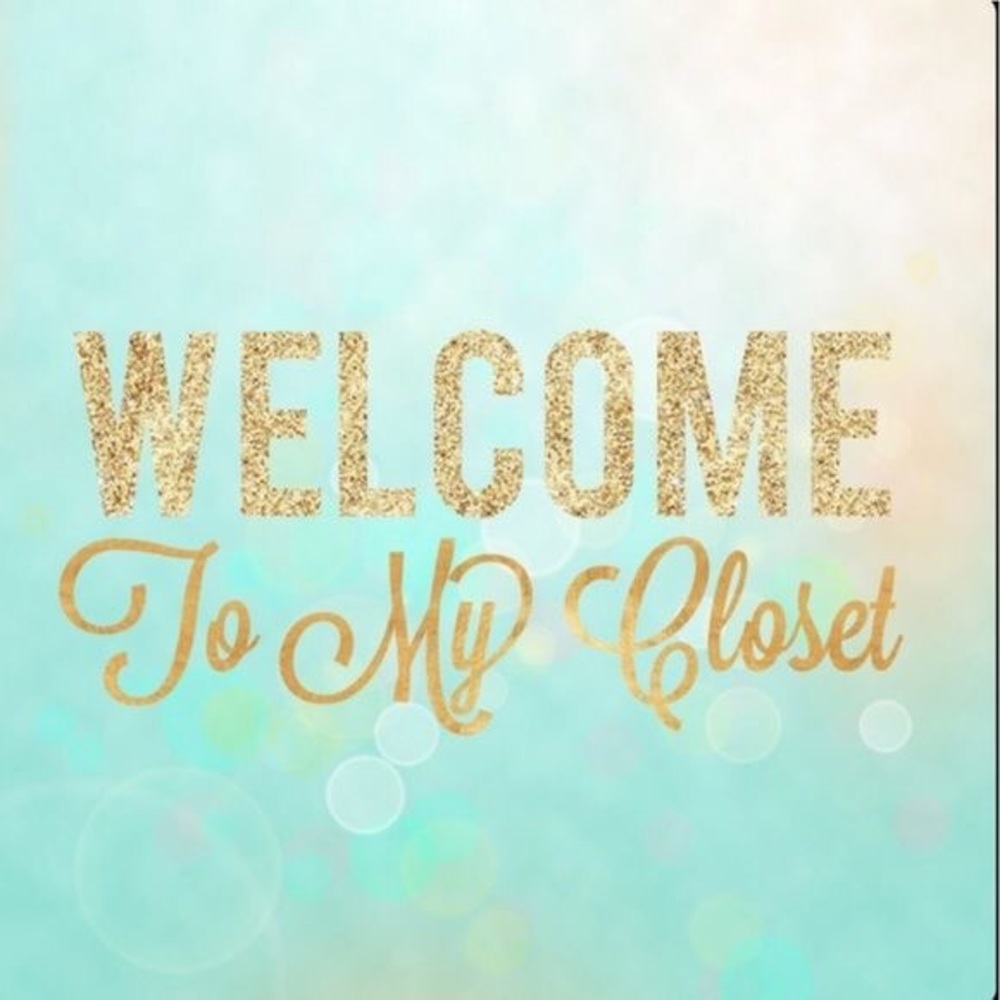 welcome to my closet🤗🤗